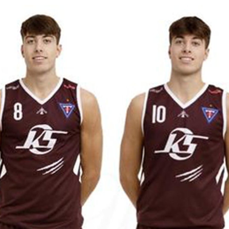 Orri og Veigar Svavarssynir. Til hamingju strákar! MYND: DAVÍÐ MÁR