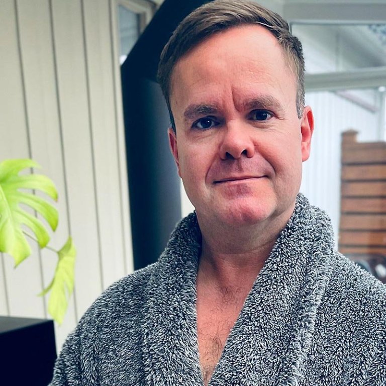 Pétur Jóhann kemur till dyranna eins og hann er klæddur. MYND AF NETINU