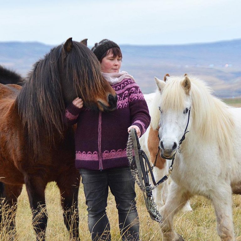 Evelyn með góðum vinum. AÐSEND MYND