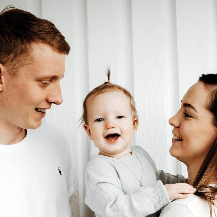 Kátir eigendur Hlín Guesthouse. Aðsend mynd.