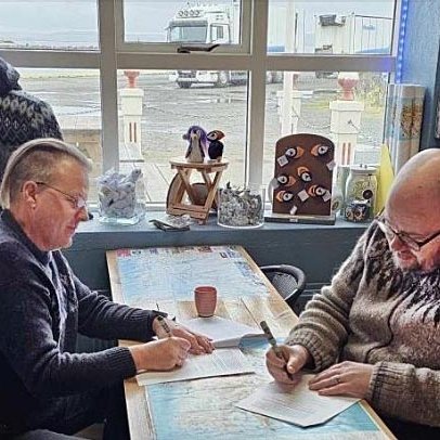 Starri Heiðmarsson, forstöðumaður NNV, og Örvar B. Eiríksson, framkvæmdastjóri Selasetursins,. MYND AF SÍÐU SELASETURS ÍSLANDS