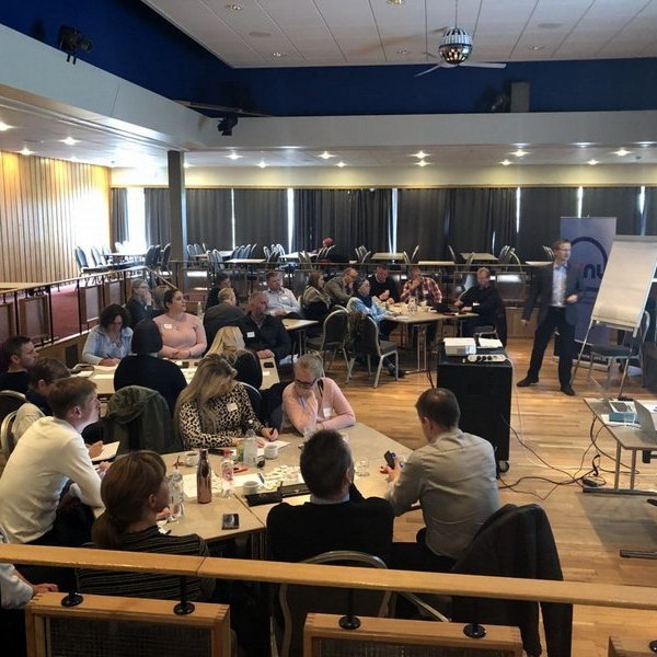 Fundarmenn að vinnu í Félagsheimilinu á Blönduósi. Mynd: ssnv.is