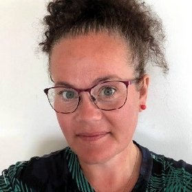 Þríeykið sem stendur að „Skagfirskum tónum frá skagfirskum konum“, Hulda Jónasdóttir, Valgerður Erlingsdóttir og Rögnvaldur Valbergsson.