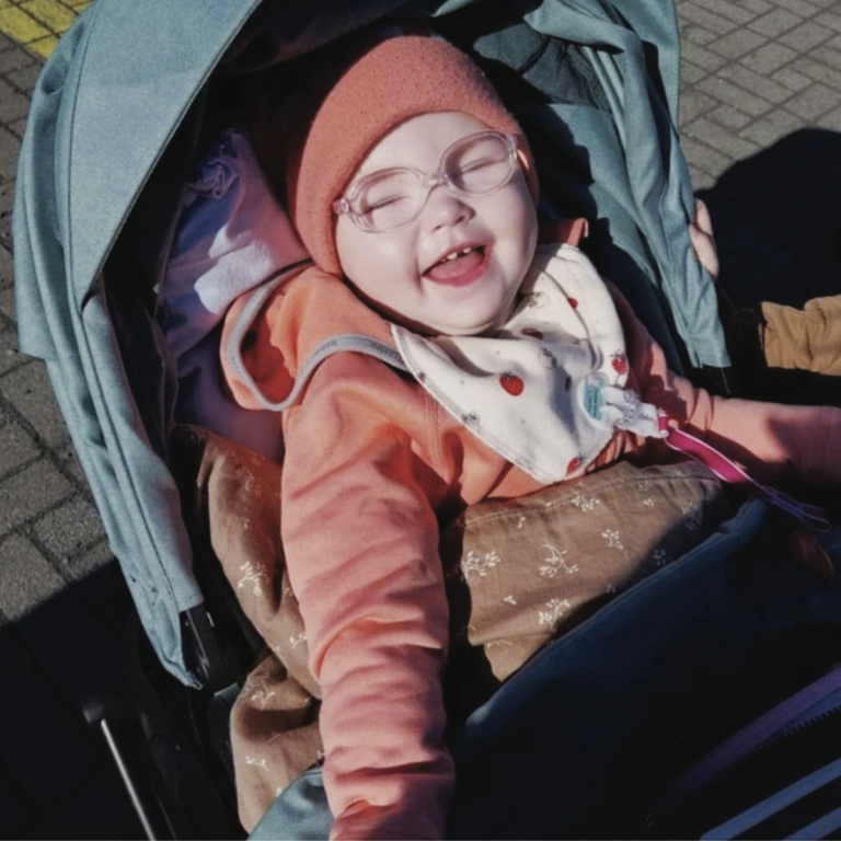 Litla hetjan Hrefna Karen. MYND AÐSEND