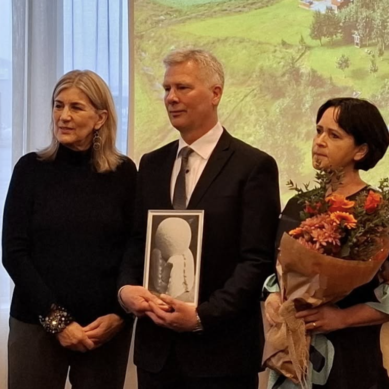 Við afhendingu verðlaunanna.