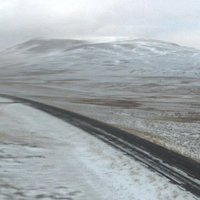 Aðstæður á Þverárfjallsvegi um 8:30 í morgun. SKJÁSKOT AF UMFERÐIN.IS