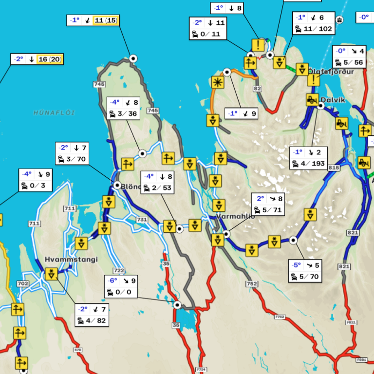 Umferðarkort Vegagerðarinnar síðan um 9 í morgun sýnir færð og veður á Norðurlandi. SKJÁSKOT