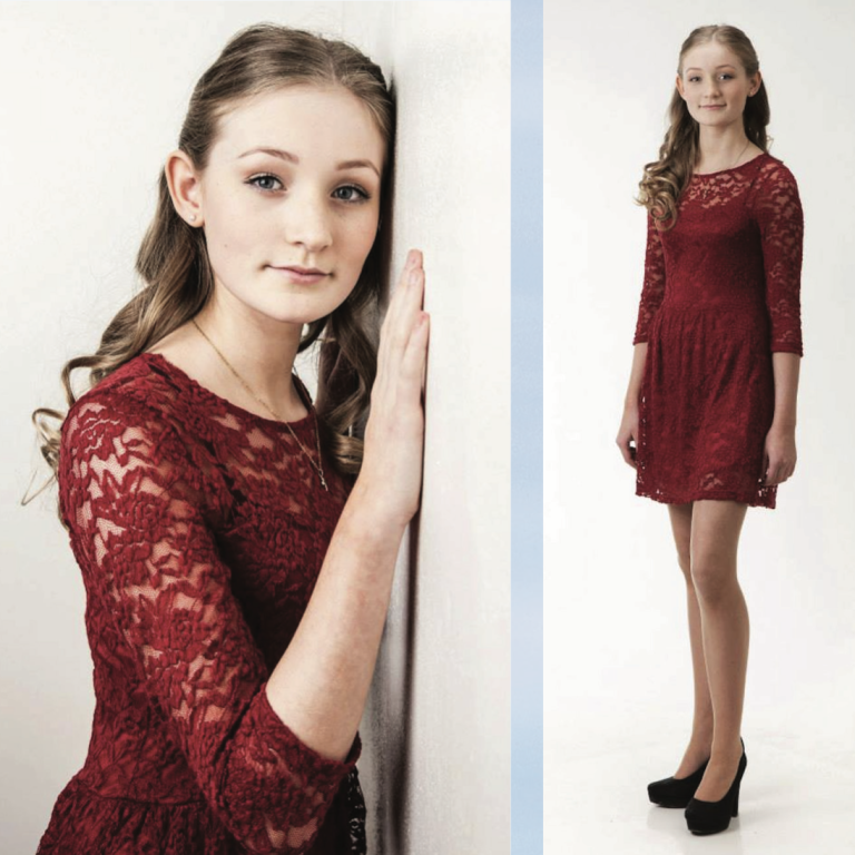 Halla Sigríður í fermingarmyndatökunni. Á myndinni til hægri sjást skórnir endingargóður. MYNDIR AÐSENDAR