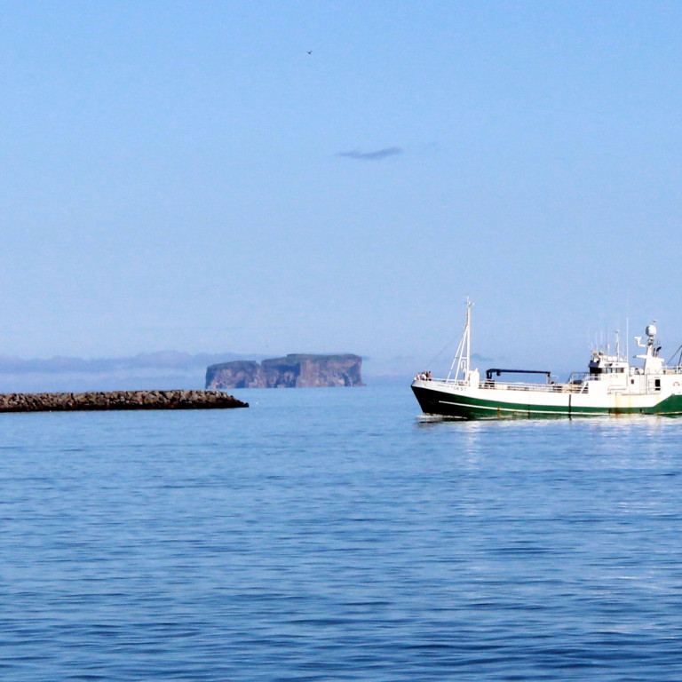 Hér siglir Sighvatur GK 57 til hafnar sl. mánudag. Skipstjórinn er Skagfirðingurinn Halldór Gestsson eða Dóri Híu eins og hann er kallaður. Mynd: PF.