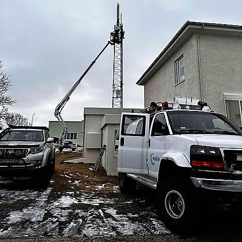 Mílu-teymið mætt með 5G. MYND: SKAGASTRÖND.IS