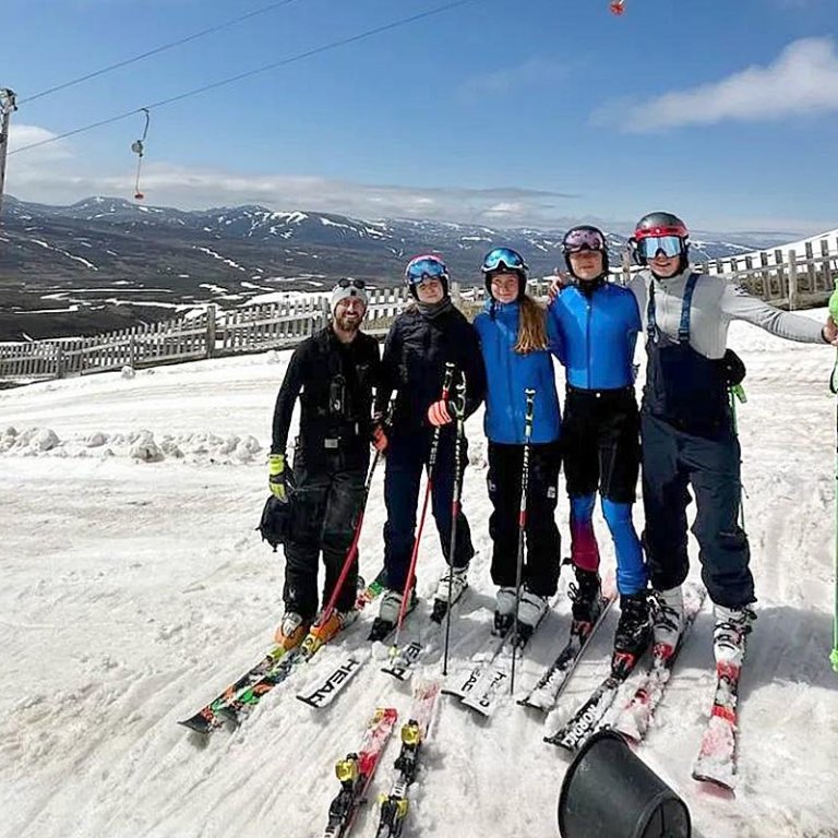 Landsliðsfólkið á æfingu í Tindastólsnum í gær. MYND: SH