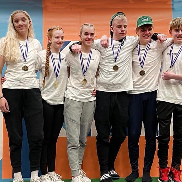 Lið Varmahlíðarskóla. Frá vinstri: Heiðrún, Bríet, Arndís, Kolbeinn, Daníel og Eiríkur. MYND AF VEF VARMAHLÍÐARSKÓLA