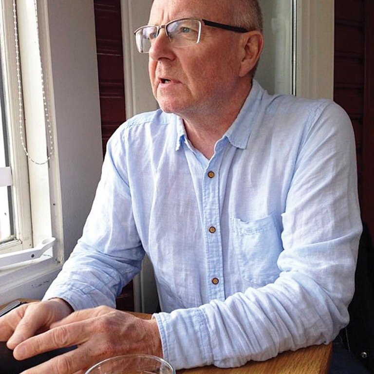 Skúli horfir út í húnvetnskan daginn. AÐSEND MYND