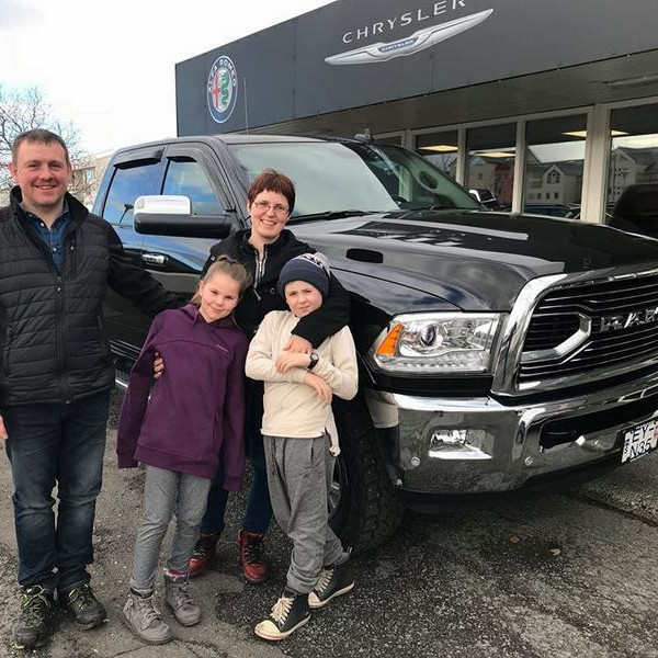 Sólberg og Inga ásamt börnum sínum tveimur. Aðsend mynd.