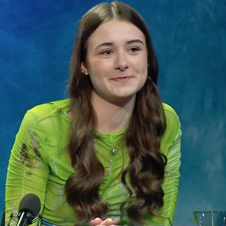 Sólveig Erla í Sjónvarpinu í gær. Hægt er að horfa á keppnina á Rúv.is. SKJÁSKOT