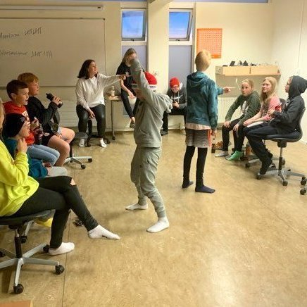 Spila- og leikjakvöld fyrir nemendur í 5. - 7. bekk Höfðaskóla. Mynd: hofdaskoli.is.