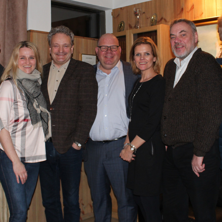 Stjórn Landsmóts hestamanna 2018 ásamt framkvæmdastjóra sem er lengst til vinstri á myndinni.  Mynd: LH