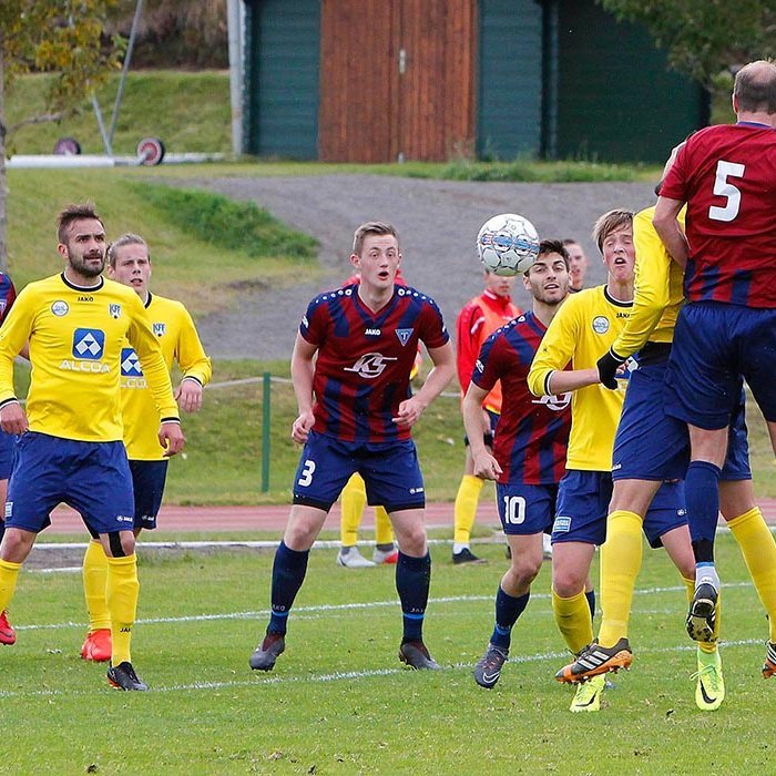 Úr leik Tindastóls og Fjarðabyggðar á Sauðárkróksvelli síðastliðið haust. MYND: ÓAB