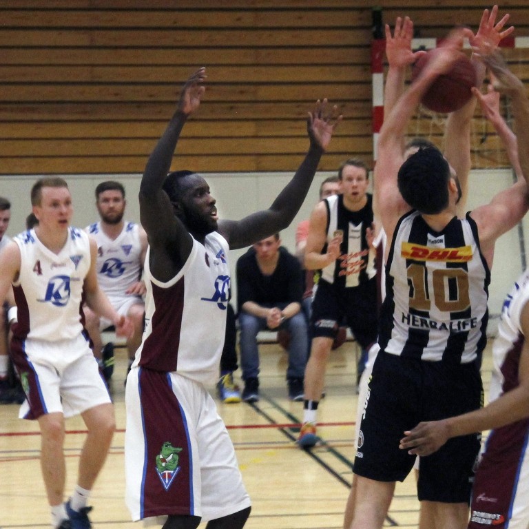 Stólarnir lögðu topplið KR í geggjuðum körfuboltaleik í Síkinu