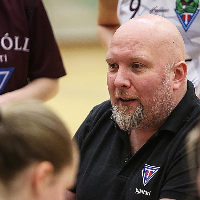 Árni Eggert glatar ekki húmornum þrátt fyrir erfiða baráttu. MYND: HJALTI ÁRNA