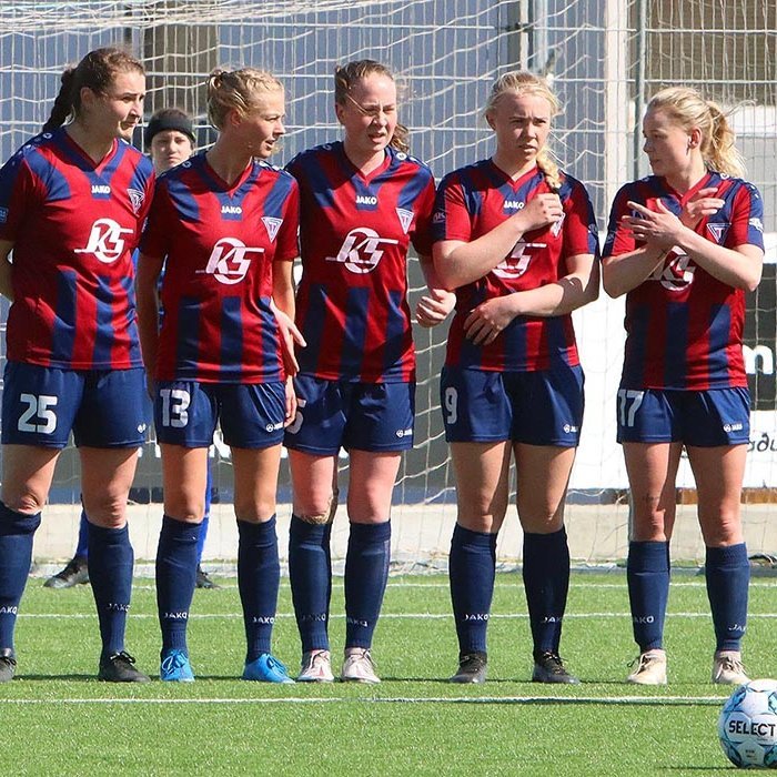 Stólastúlkur vörðust vel í kvöld en það dugði ekki til að þessu sinni. MYND: ÓAB