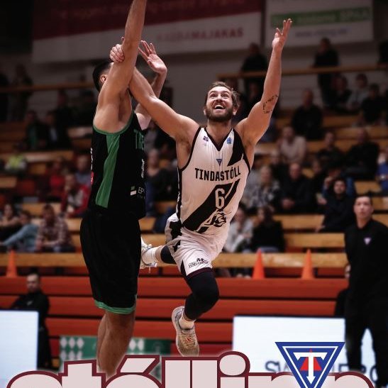 Glæsilega forsíðan í ár...