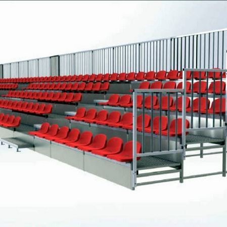 Reynt verður að reisa nýja áhorfendastúku fyrir leik helgarinnar