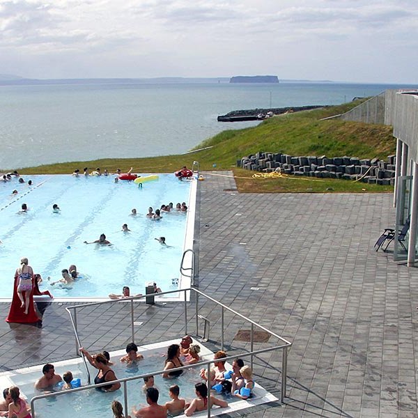 Frá sundlauginni á Hofsósi. MYND: ÓAB