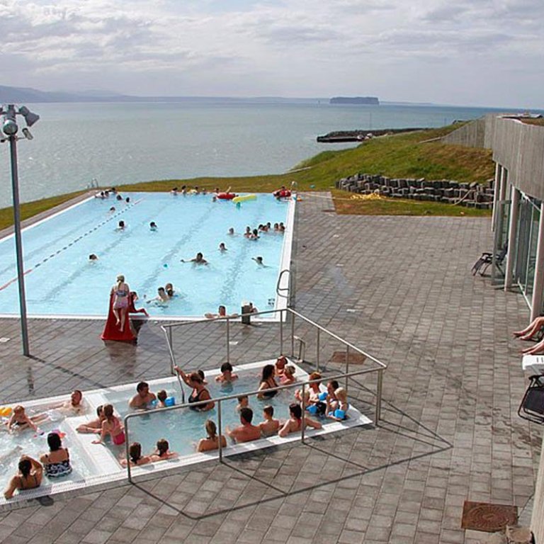 Frá sundlauginni á Hofsósi. MYND: ÓAB