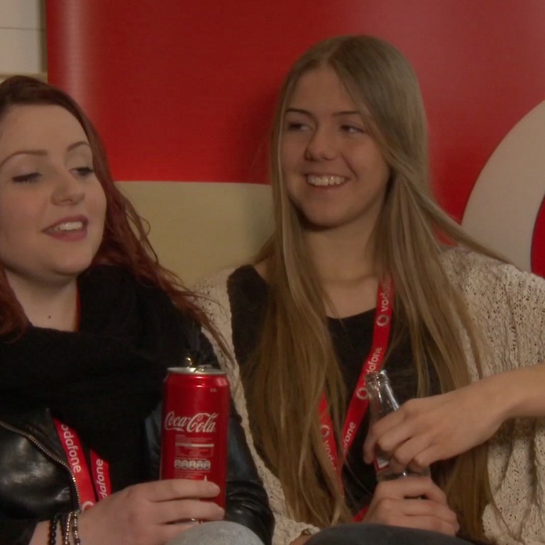 Sunna Líf og Tinna Björk eru fulltrúar FNV í söngkeppni framhaldsskólanna