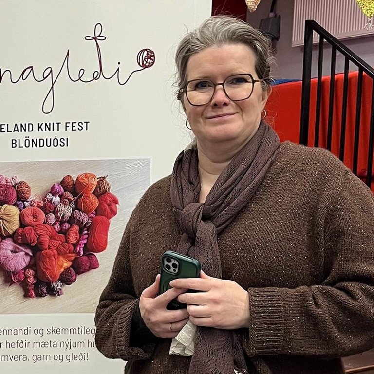 Svana með símann á lofti.    MYNDIR AÐSENDAR