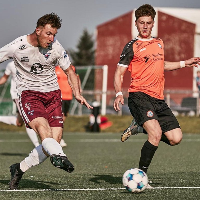 Svetislav Milosevic skorar fyrsta markið í kvöld. MYND: SIGURÐUR INGI