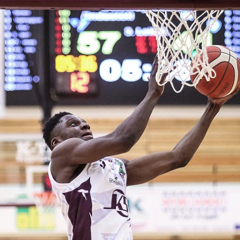 Taiwo Badmus var stigahæstur Stóla í gær með 29 stig. MYND: HJALTI ÁRNA