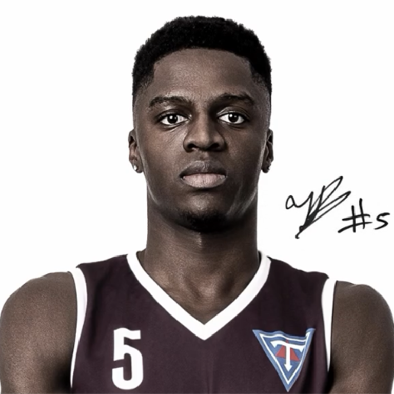 Taiwo langar í annan titil með liði Tindastóls. MYND: DAVÍÐ MÁR