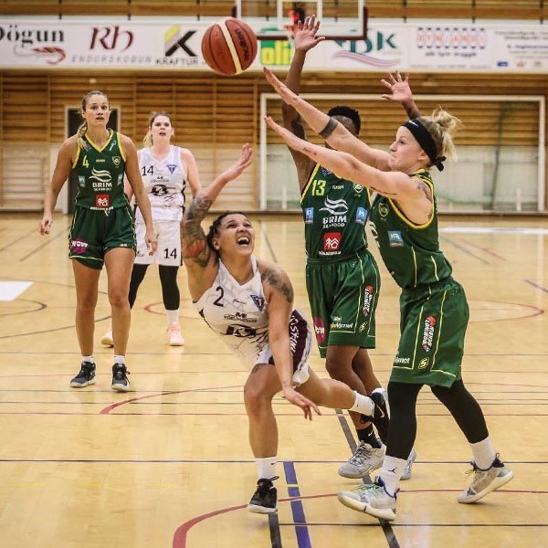 Tess var best í liði Tindastóls í gær, gerði 35 stig og ýmislegt fleira. Hér er hún í leik gegn Skallagrími á undirbúningstímabilinu. MYND: HJALTI ÁRNA