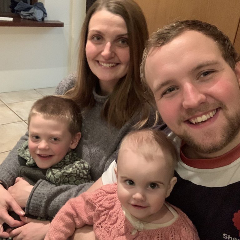 Helgi Fannar, Harpa Ósk og börnin þeirra Ægir Freyr og Hugrún Ída. MYNDIR AÐSENDAR