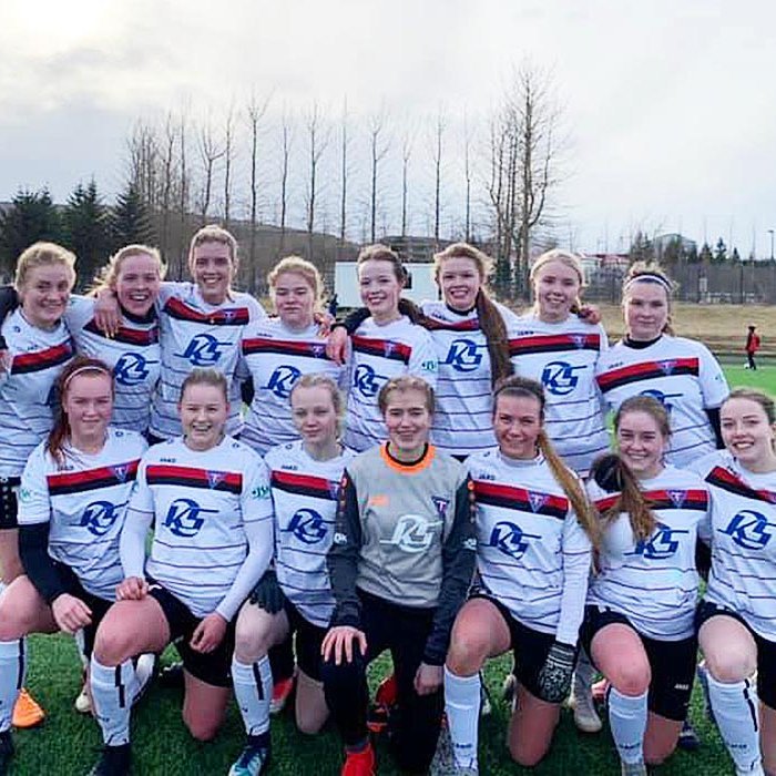 Tindastóls-stelpurnar glaðbeittar. MYND AF FB-SÍÐU STUÐNINGSMANNA TINDASTÓLS