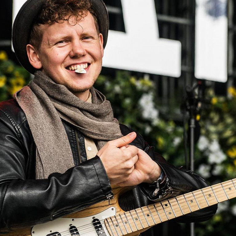 „Born and Raised með John Mayer  skiptir mig miklu máli“ / REYNIR SNÆR