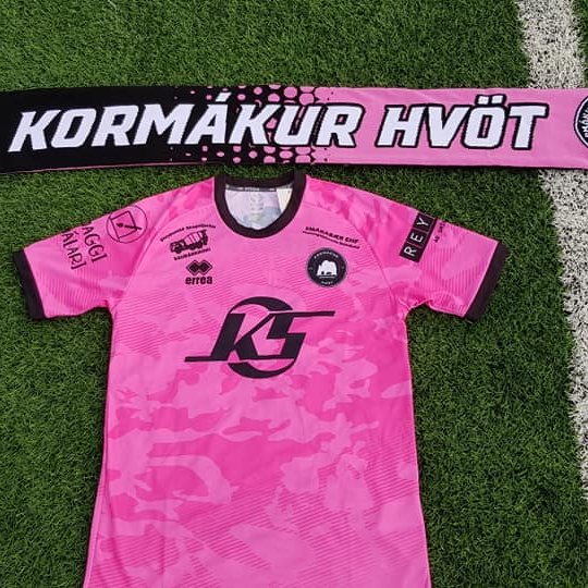 Glæsileg ný treyja Kormáks/Hvatar. Mynd: Aðdáendasíða Kormáks/Hvatar