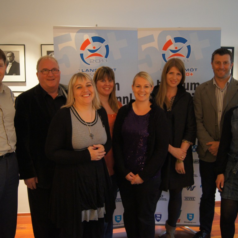 Samningar undirritaðir við styrktaraðila