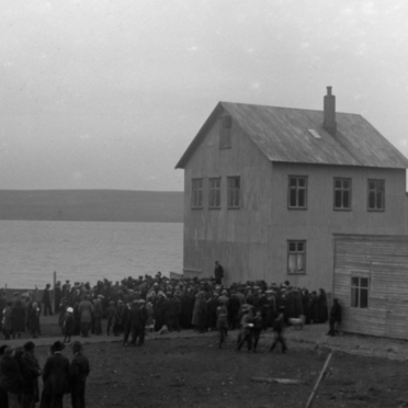 Þinghúsið á Hvammstanga á öðrum áratug síðustu aldar en þar var Alþýðuskólinn starfræktur. MYND OG MYNDATEXTI AF HUNAÞING.IS