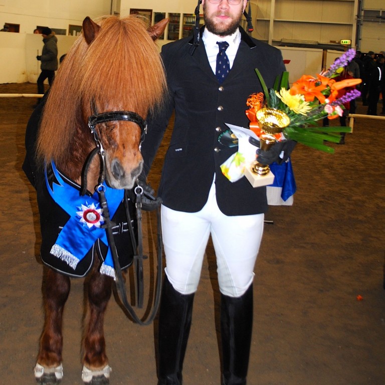 Valdimar sigurvegari í fjórgangi