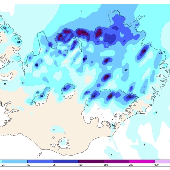 Myndin sýnir spá fyrir 2,5 sólarhringa uppsafnaða úrkomu, frá hádegi á þriðjudag til miðnættis aðfaranótt föstudags. SKJÁSKOT AF VEDUR.IS