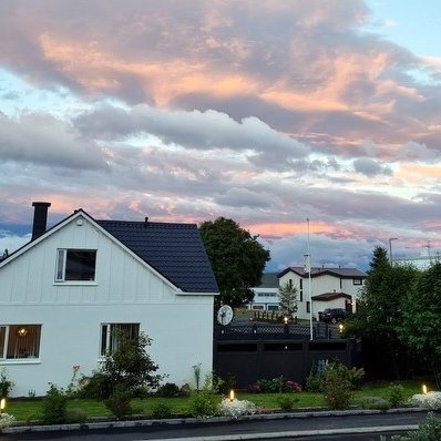 Spámenn Veðurklúbbsins á Dalbæ segja að það gæti brugðið til beggja vona með veðrið inn á milli í ágúst eins og í júní og júlí. Aðsend mynd.