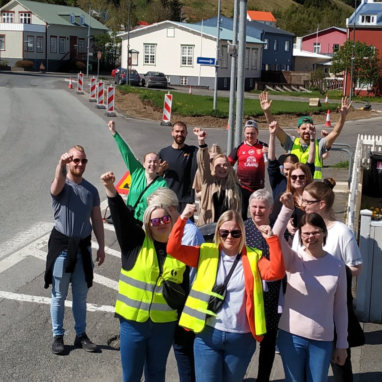 Verkfallsliðar á leið sinni til byggðarráðs Mynd: Anna Katarzyna Szafaniec