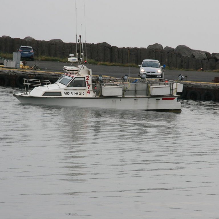 Víðir ÞH 201 var orðinn töluvert siginn er til hafnar var komið. Mynd: Ólafur Bernódusson.