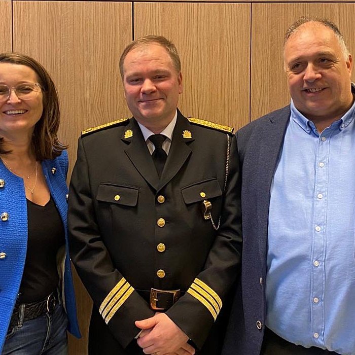 Unnur Valborg Hilmarsdóttir sveitarstjóri, Birgir Jónasson lögreglustjóri og Þorleifur Karl Eggertsson oddviti sveitarstjórnar Húnaþings vestra við opnun stöðvarinnar. MYND AF VEF HÚNAÞINGS VESTRA