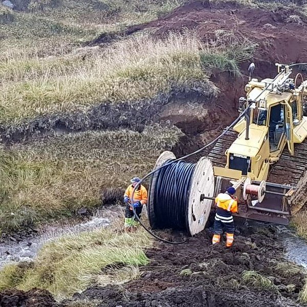 Starfsmenn Vinnuvéla Símonar að störfum. Mynd af FB