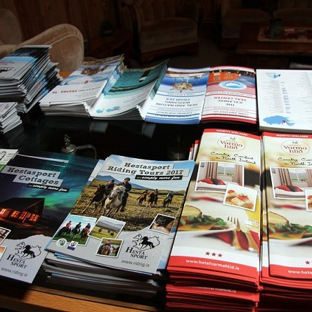 Allir geta komið með eitthvað af sínu kynningarefni til þess að leggja fram.